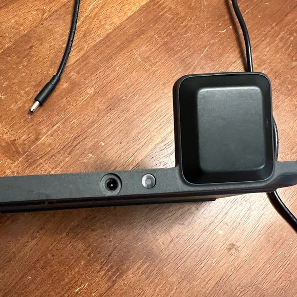 Nomad Wireless Charger - Picture 3 of 3